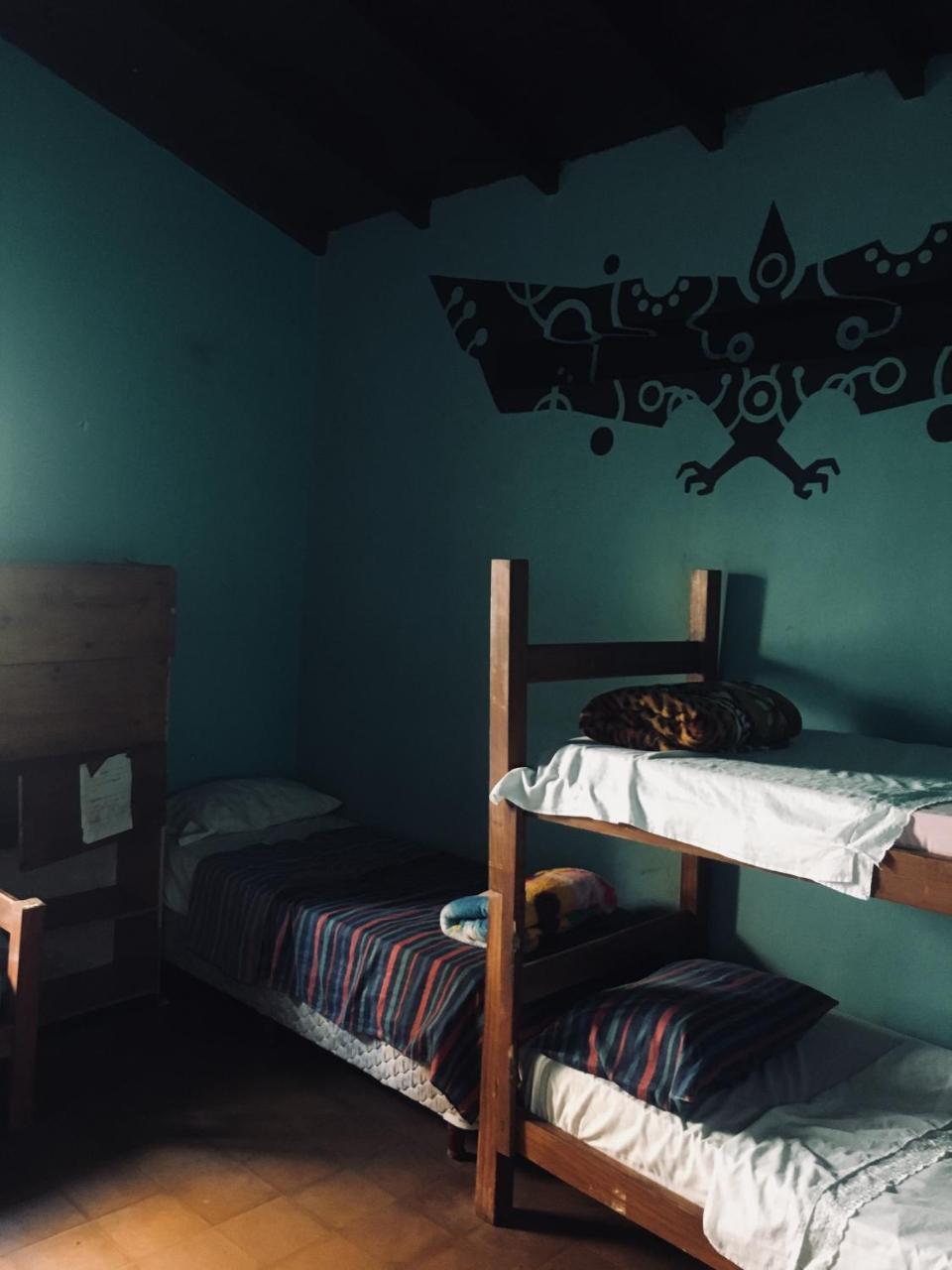 Hostel Costa Mosquito Posadas Bagian luar foto