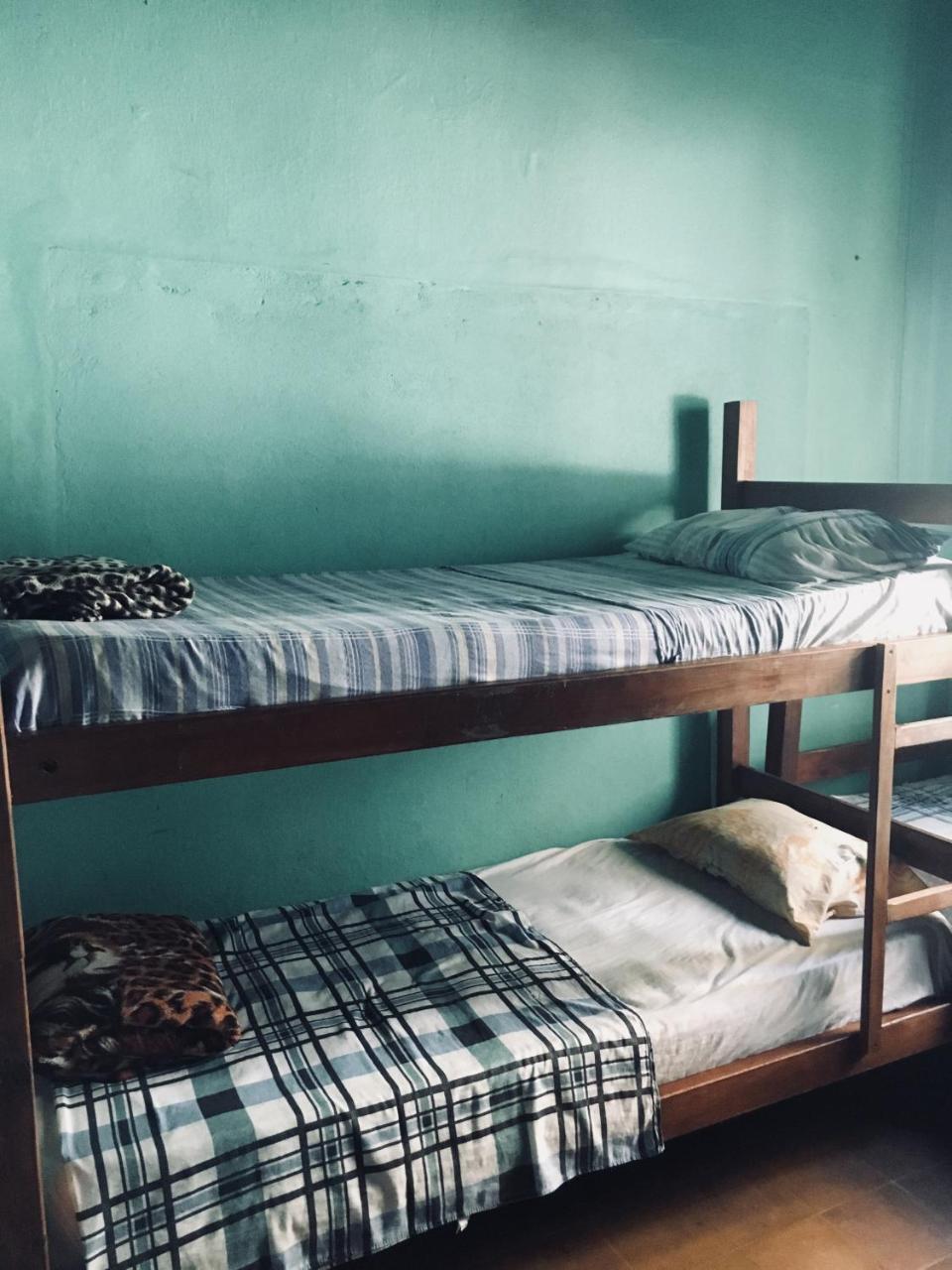 Hostel Costa Mosquito Posadas Bagian luar foto